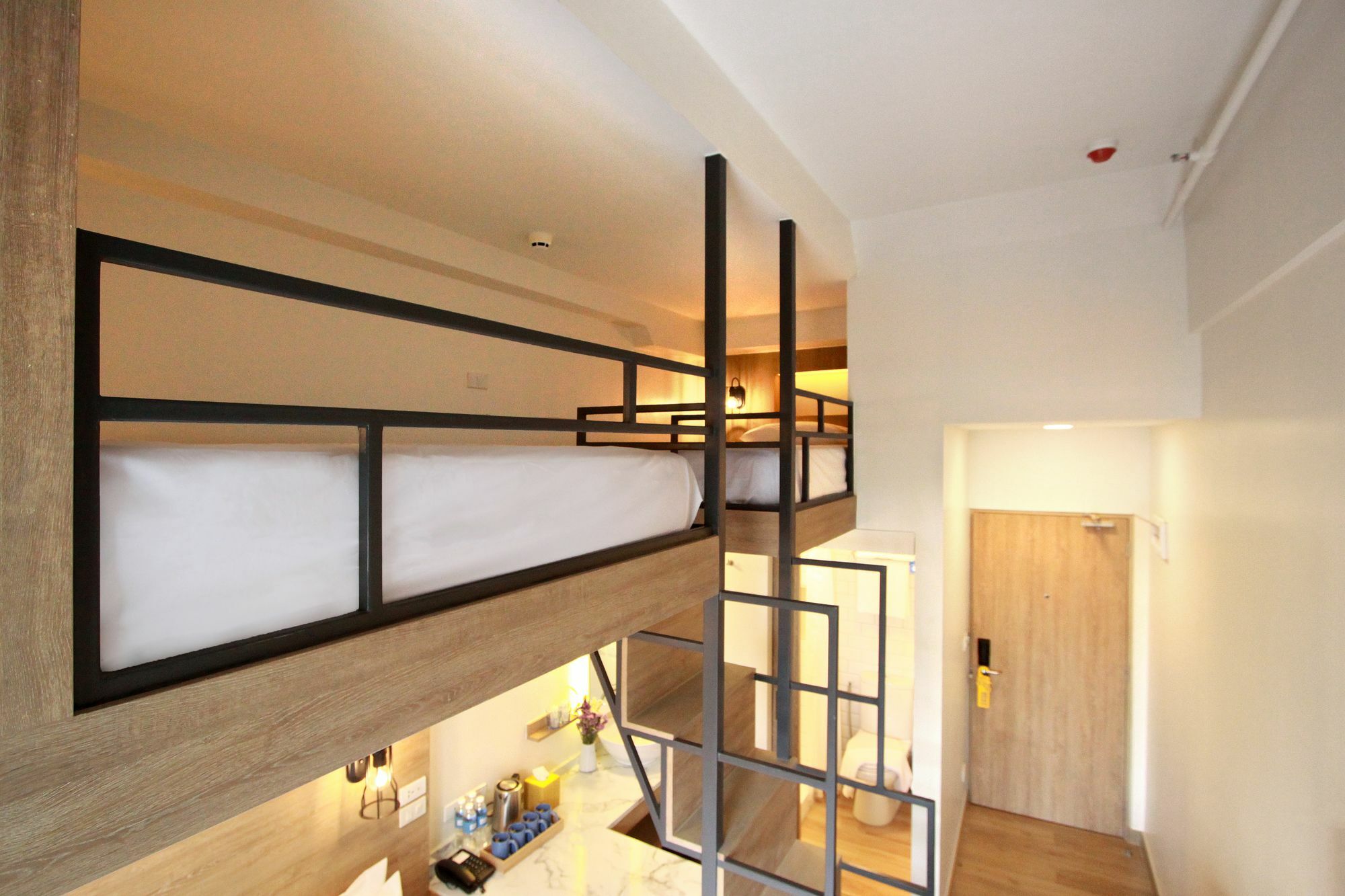 Lub D Manila Makati - Central Makati, Near Nightlife Makati City Екстер'єр фото